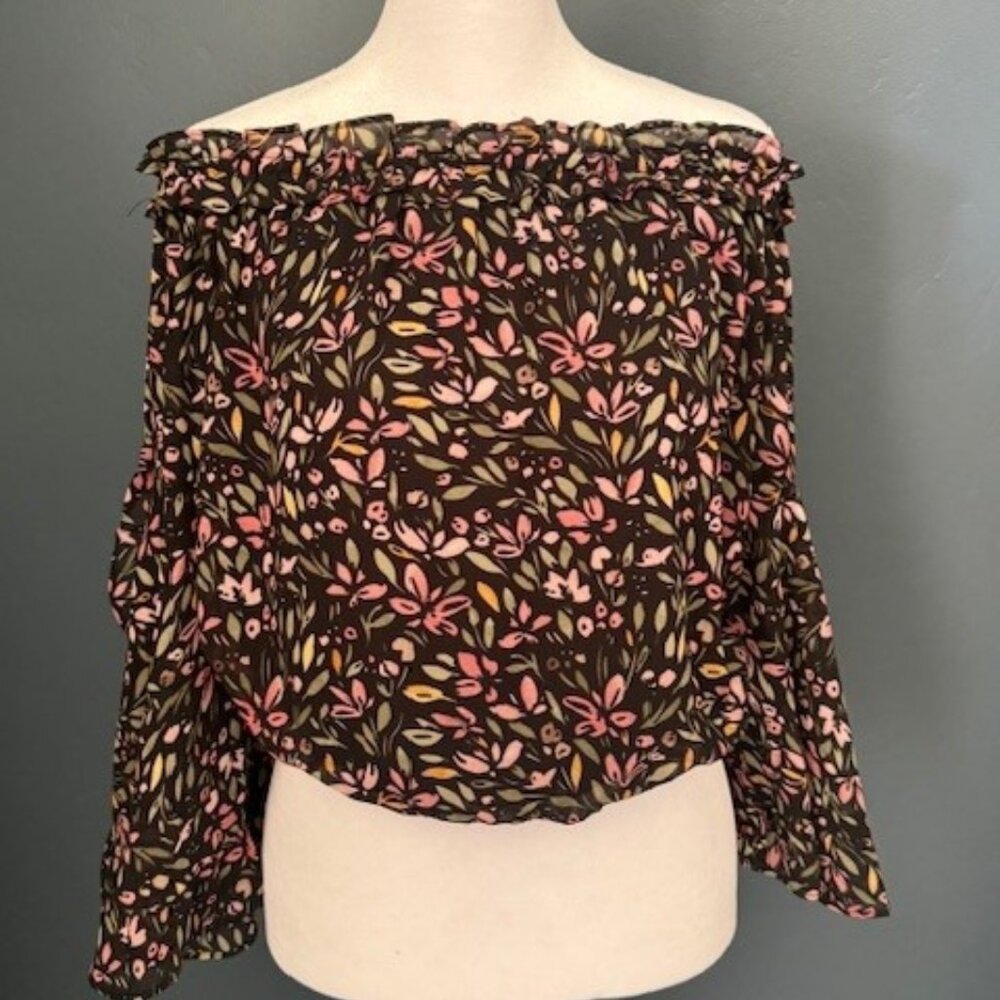 NWT - L Love, Floral Top, Sz. M